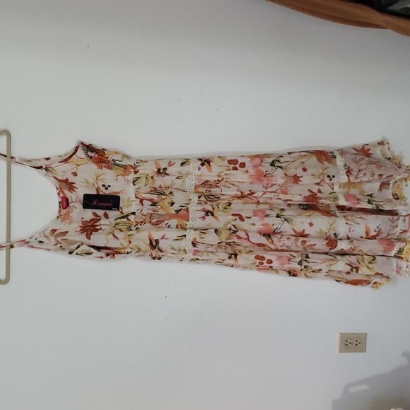 NWT Ranee's Floral bird ๐ฆ Resortwear long Dress Size Large/XL ๐ ๐บ๐บ - Picture 2 of 8